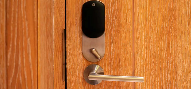 Automatic Locking Door Knob Fair Oaks